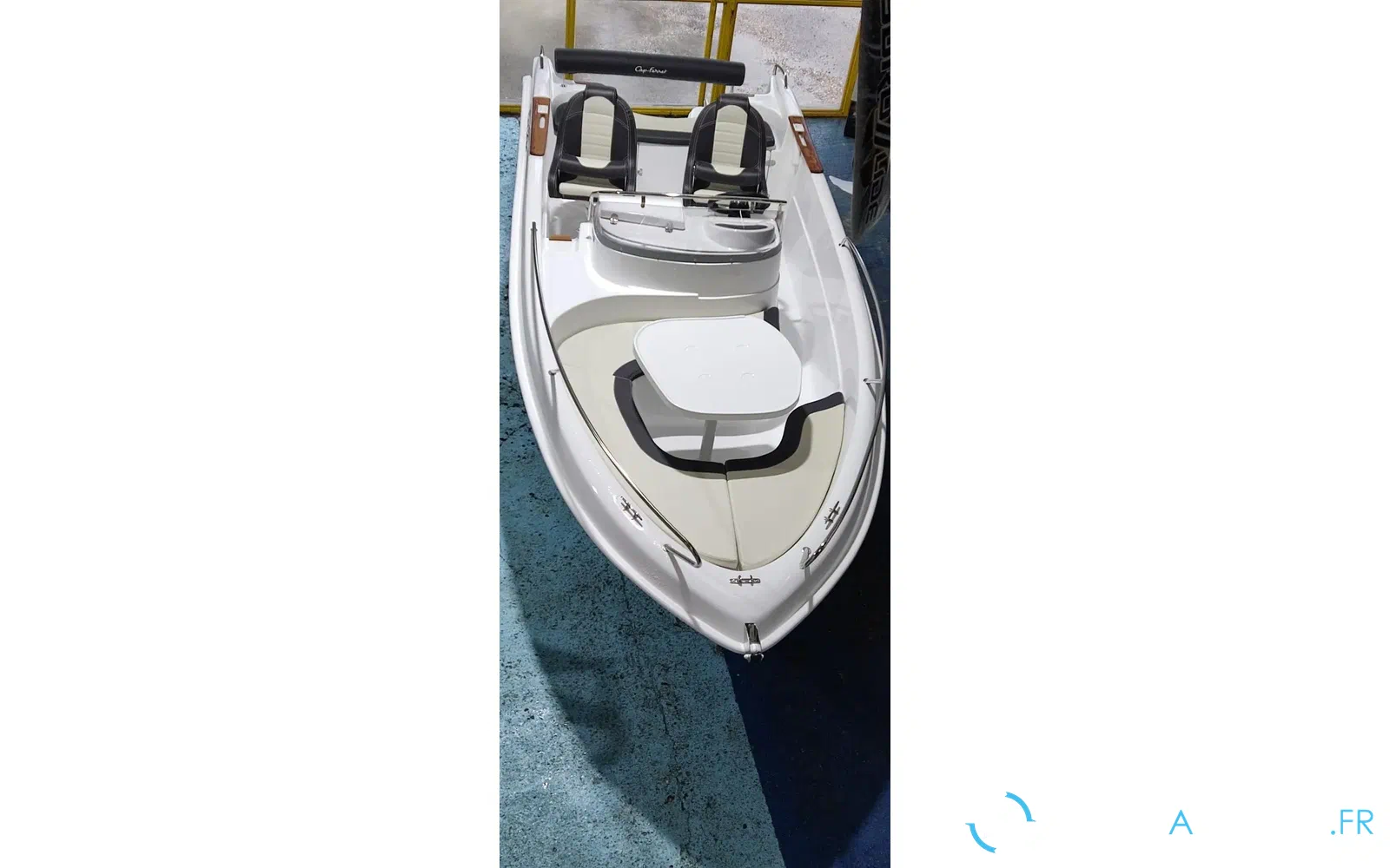 slider 5 B2 Marine Cap Ferret 522 Open