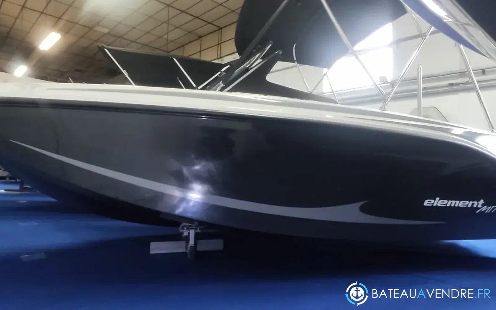 slider 0 Bayliner Element M17