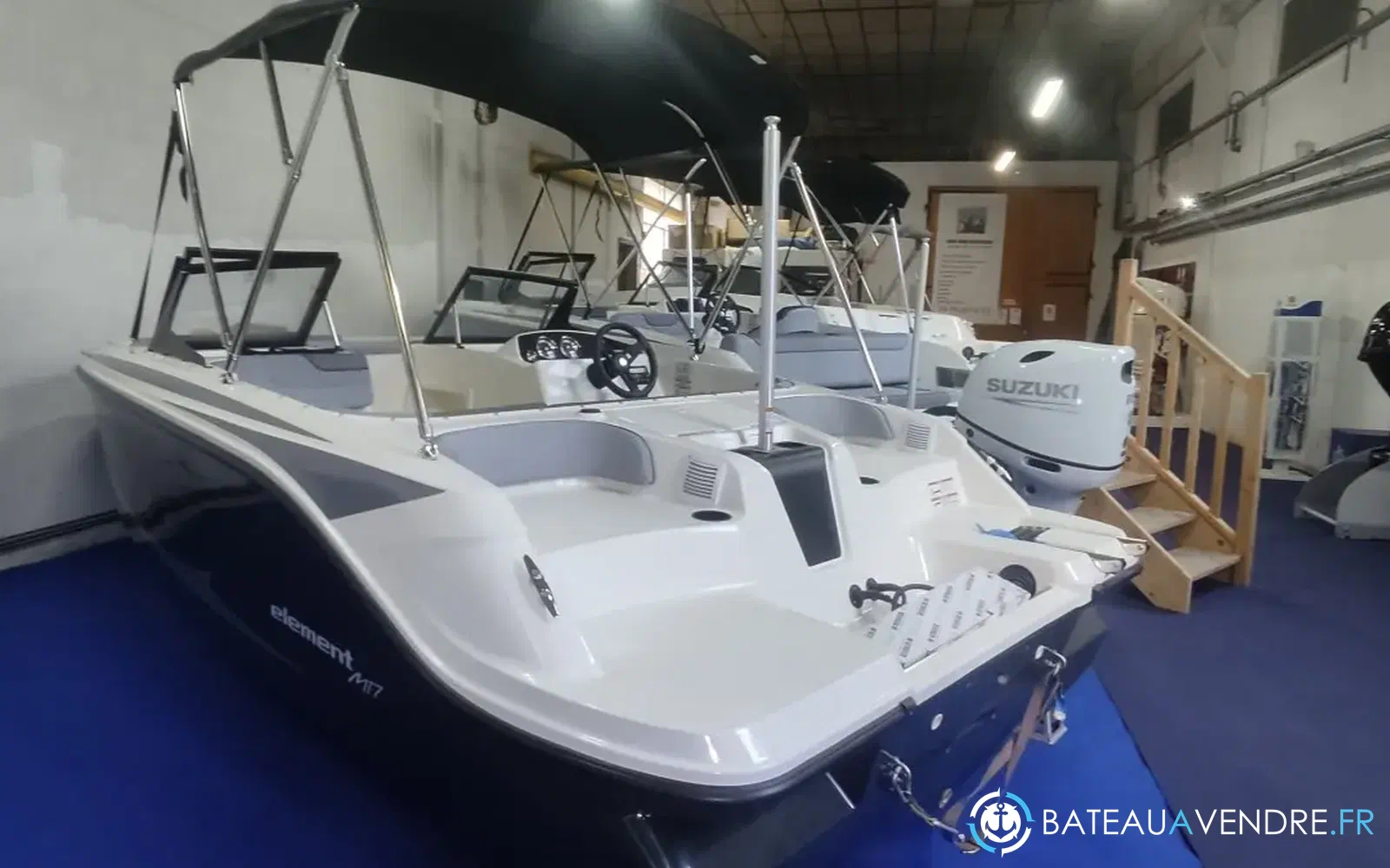 slider 1 Bayliner Element M17