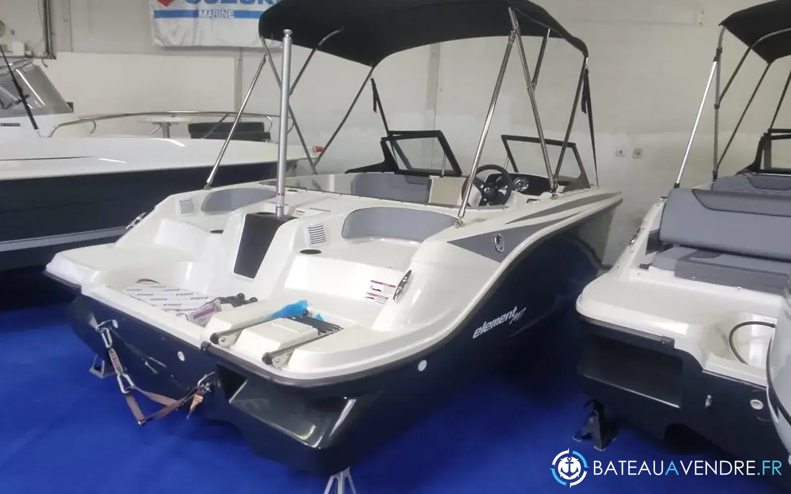 slider 2 Bayliner Element M17