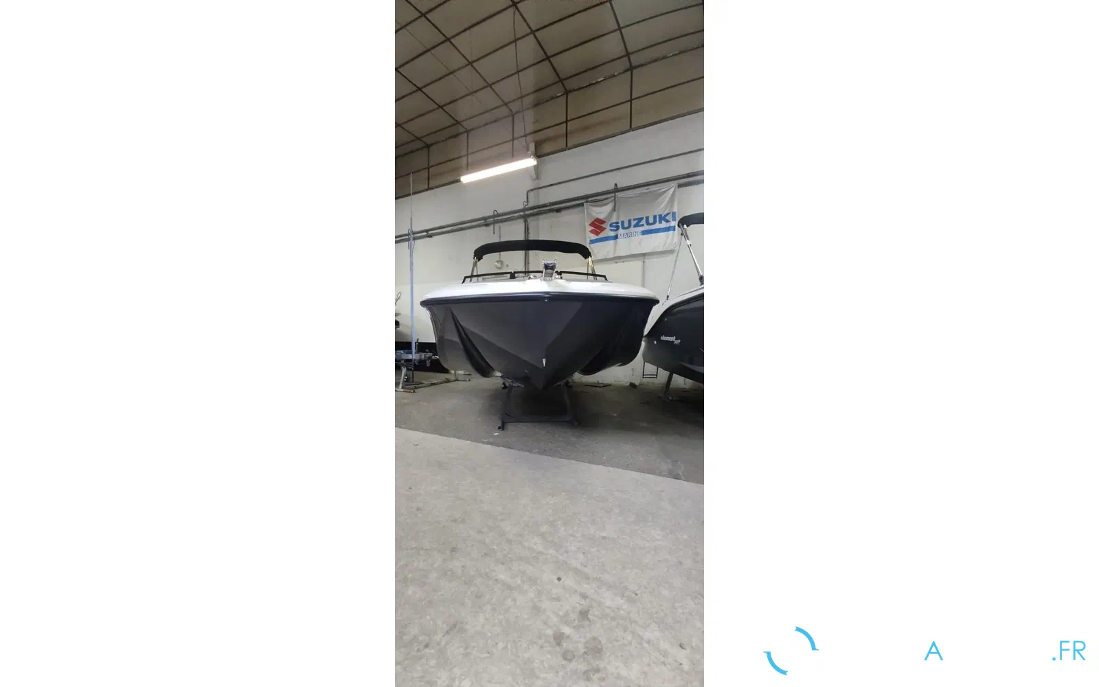 slider 7 Bayliner Element M17