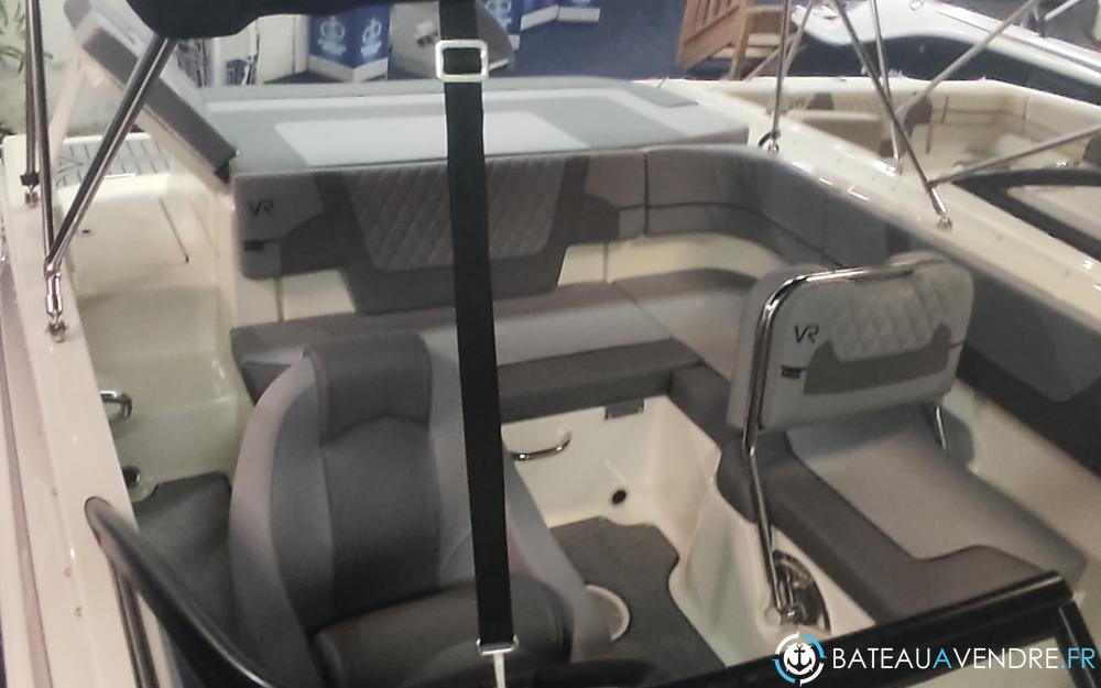 Bayliner VR5 OB interieur photo 3