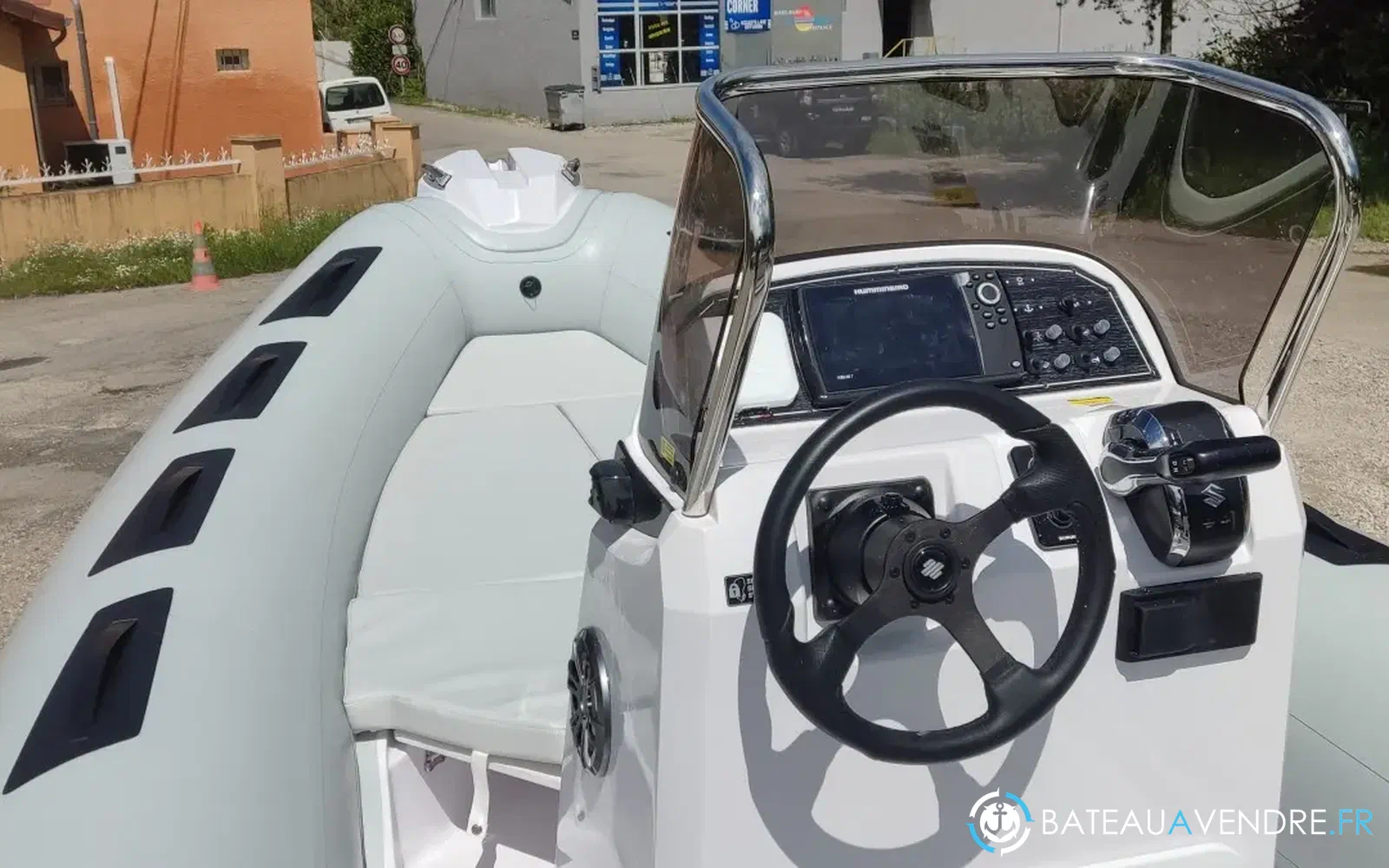 slider 3 Ranieri Cayman 21 S