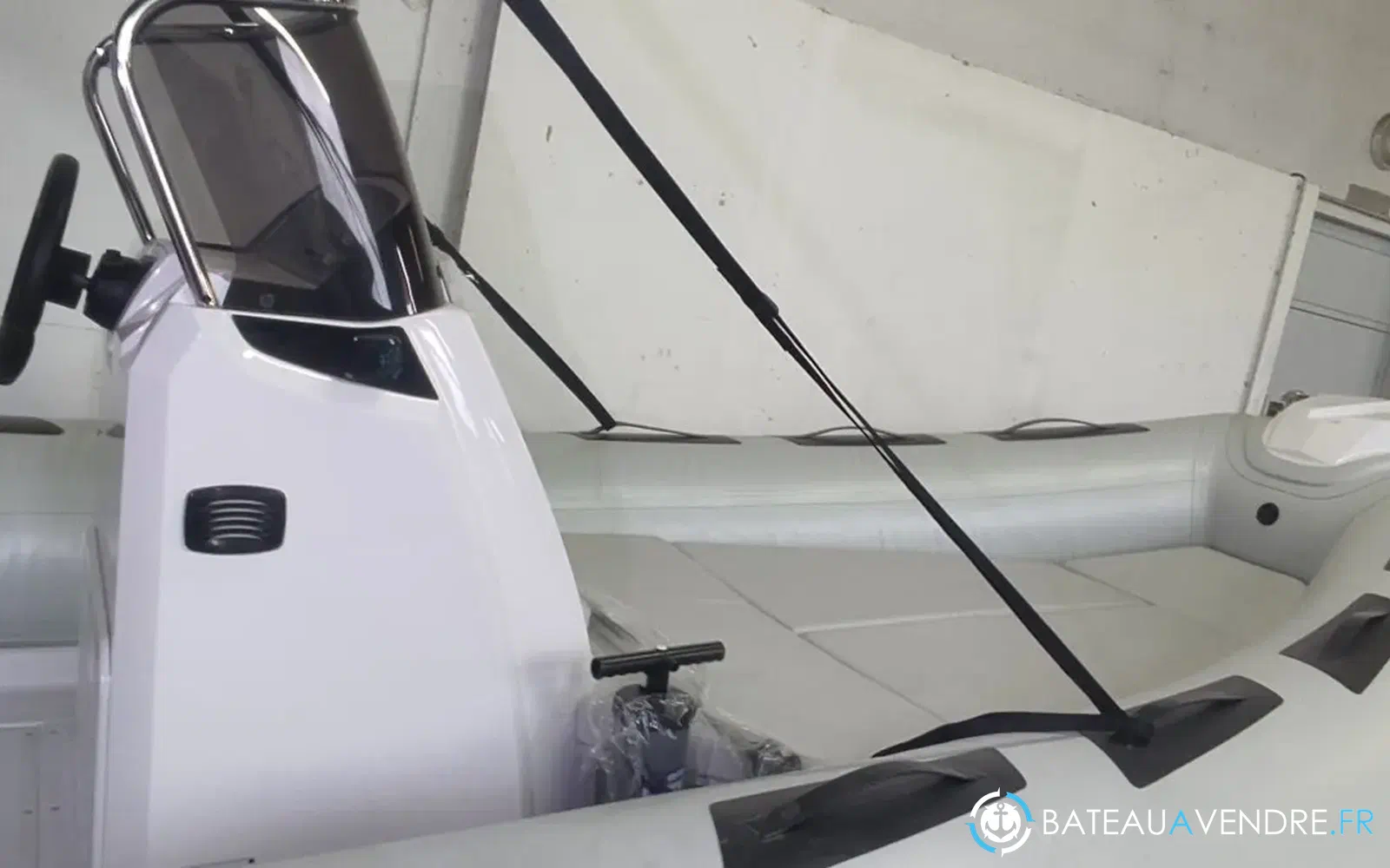 slider 8 Ranieri Cayman 21 S