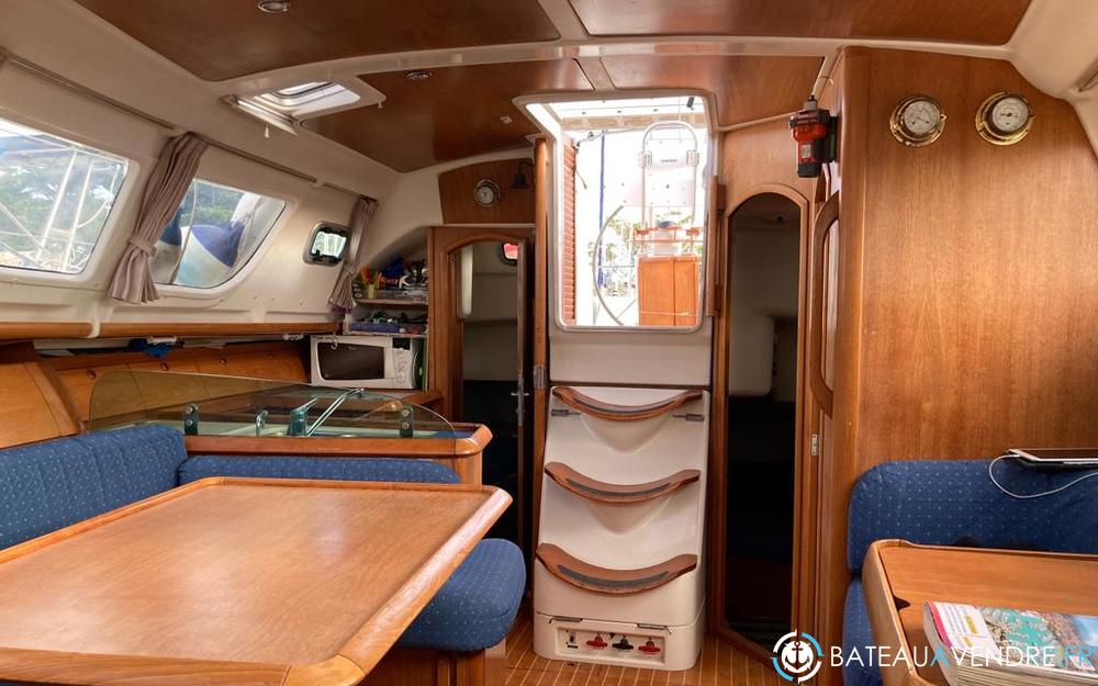 Jeanneau Sun Odyssey 40 DS interieur photo 4