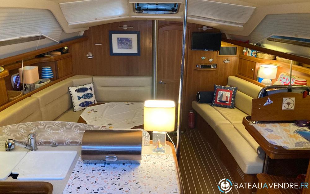 Hunter 44 interieur photo 2