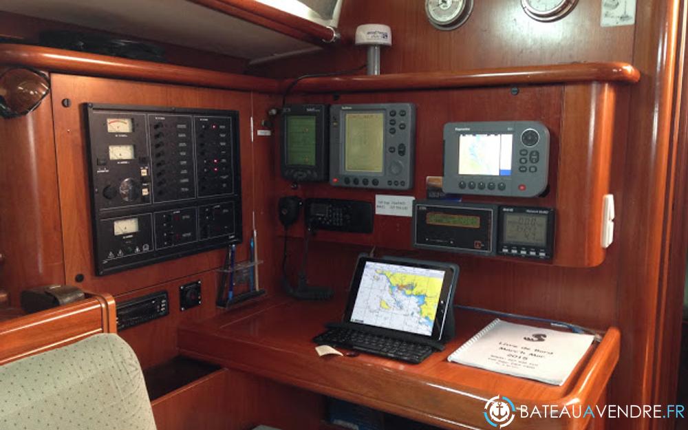 Beneteau Oceanis 461 electronique / cockpit photo 5