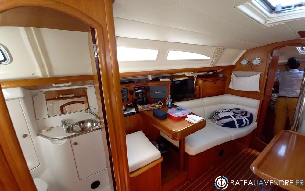 Jeanneau Sun Odyssey 37 interieur photo 3