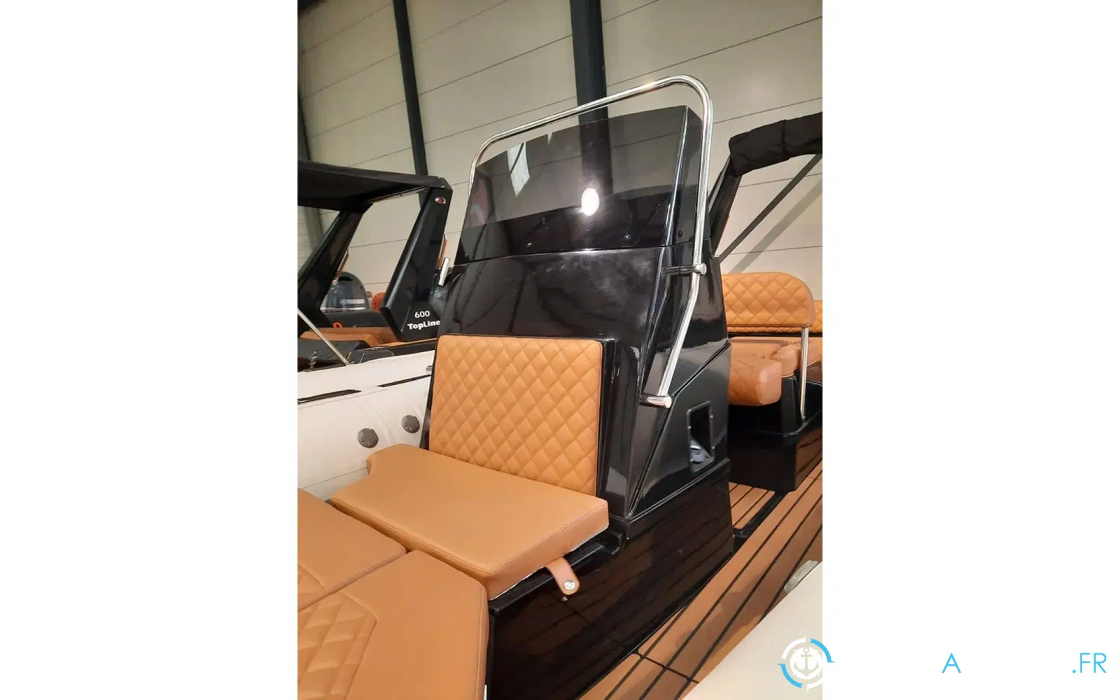 slider 1 Tiger Marine Top Line 600