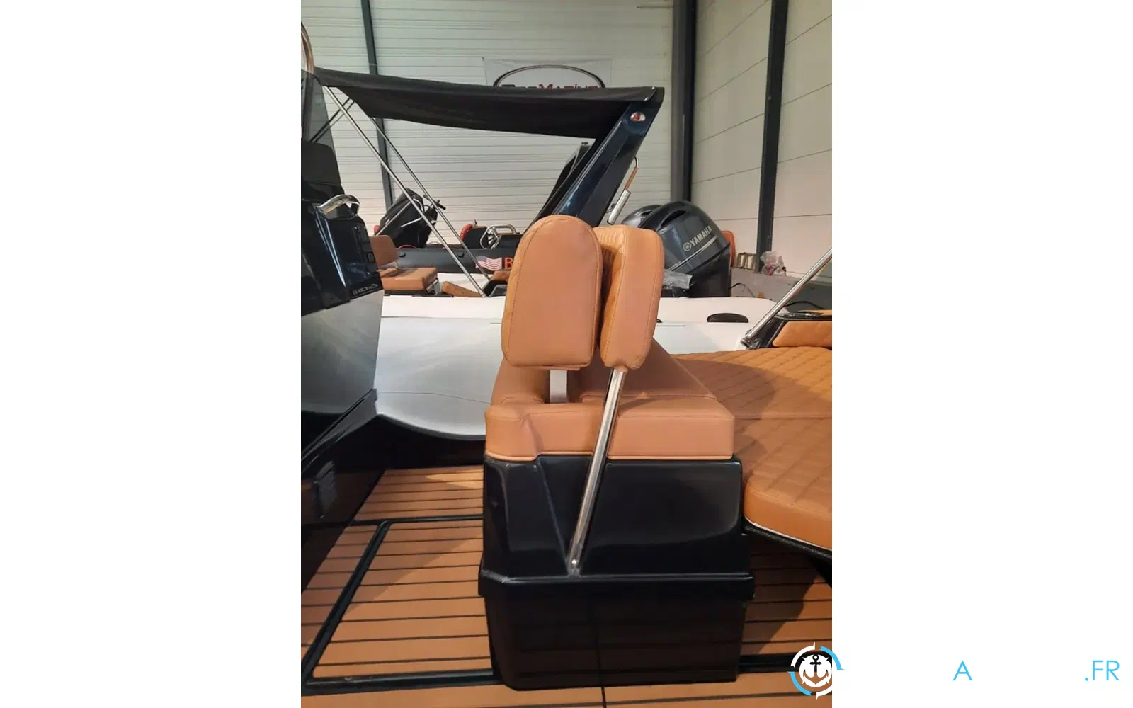 slider 8 Tiger Marine Top Line 600