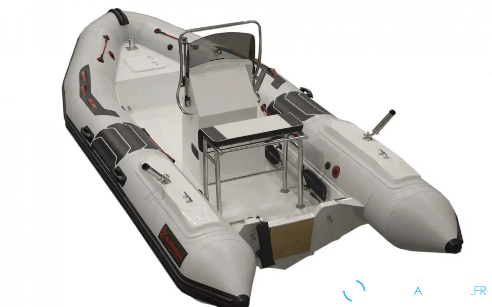 slider 1 Narwhal WB 550