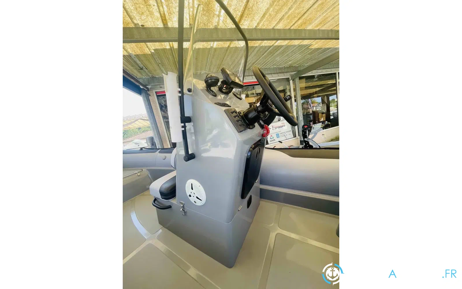 slider 11 Adventure VESTA 550 Sport Fishing