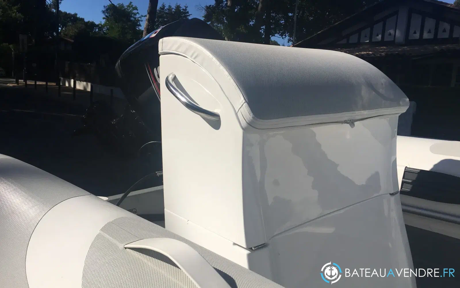 slider 4 Adventure VESTA 550 Sport Fishing