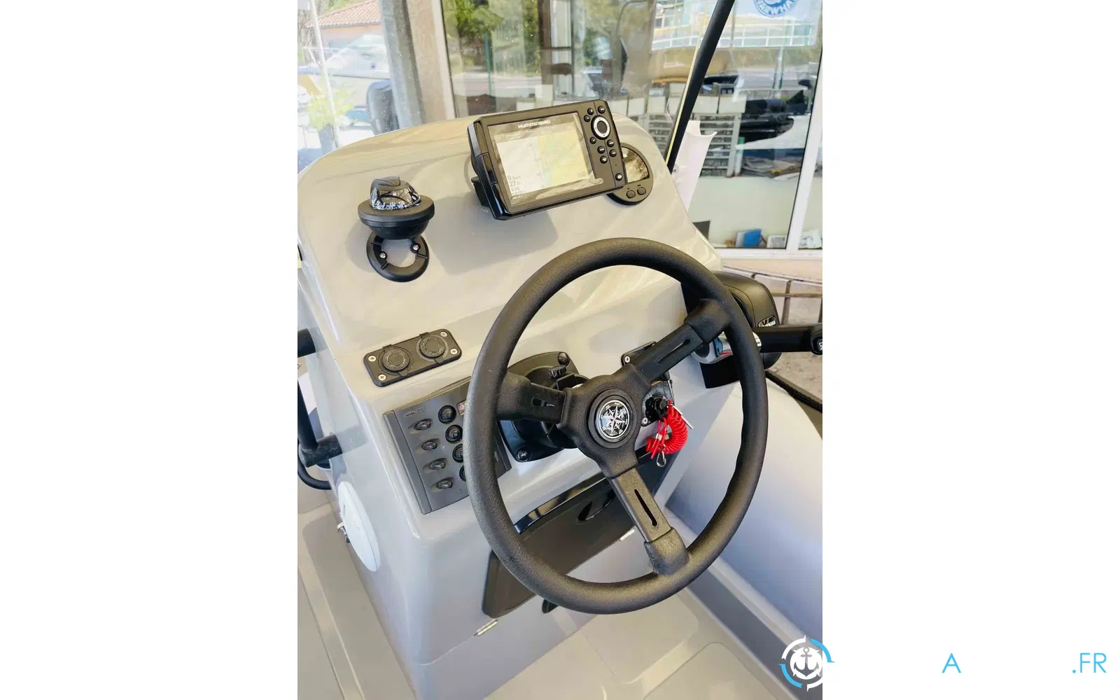 slider 8 Adventure VESTA 550 Sport Fishing