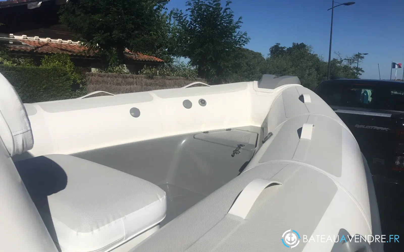 slider 2 Adventure VESTA 550 Sport Fishing