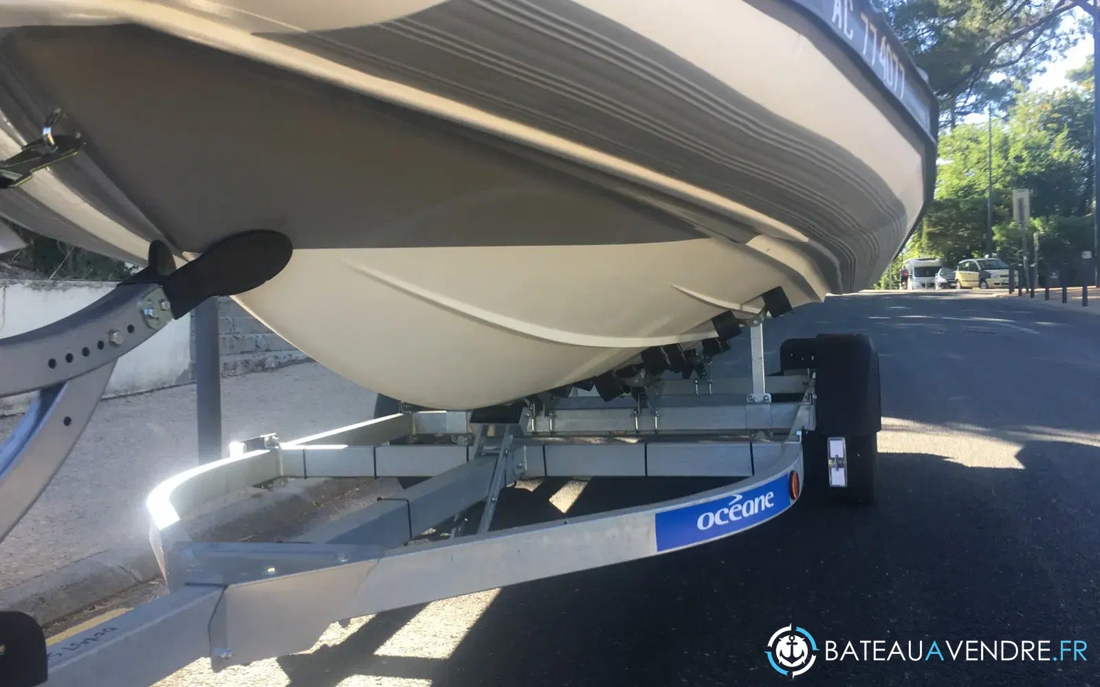 slider 3 Adventure VESTA 550 Sport Fishing