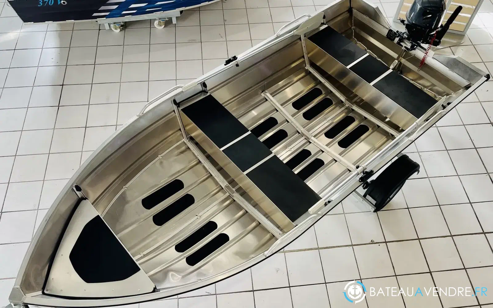 slider 2 Selection Fishing Barque Discovery 380