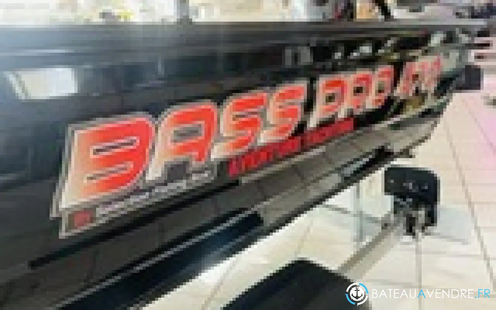 slider 2 Selection Fishing Bass Pro 470