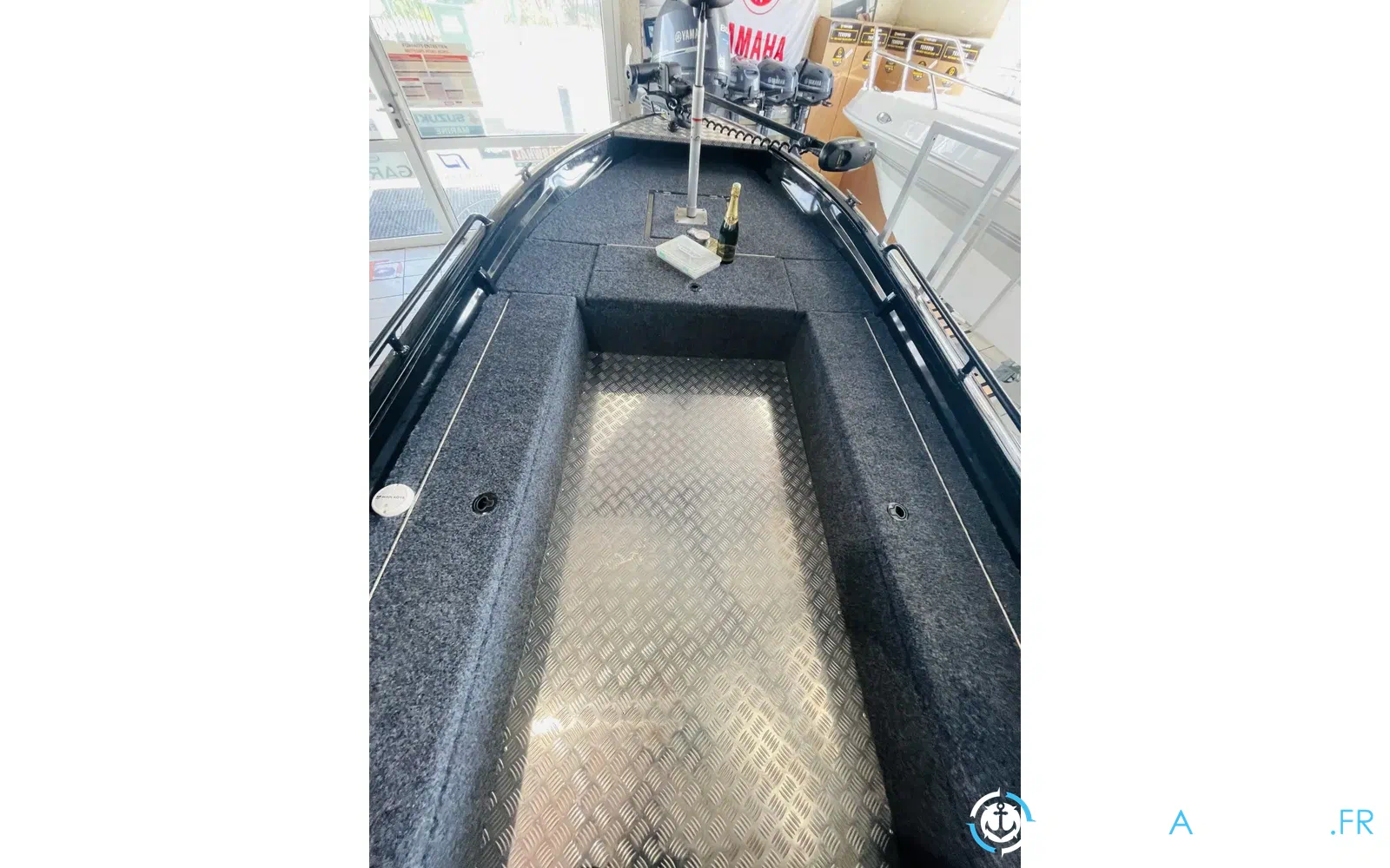 slider 3 Selection Fishing Bass Pro 470