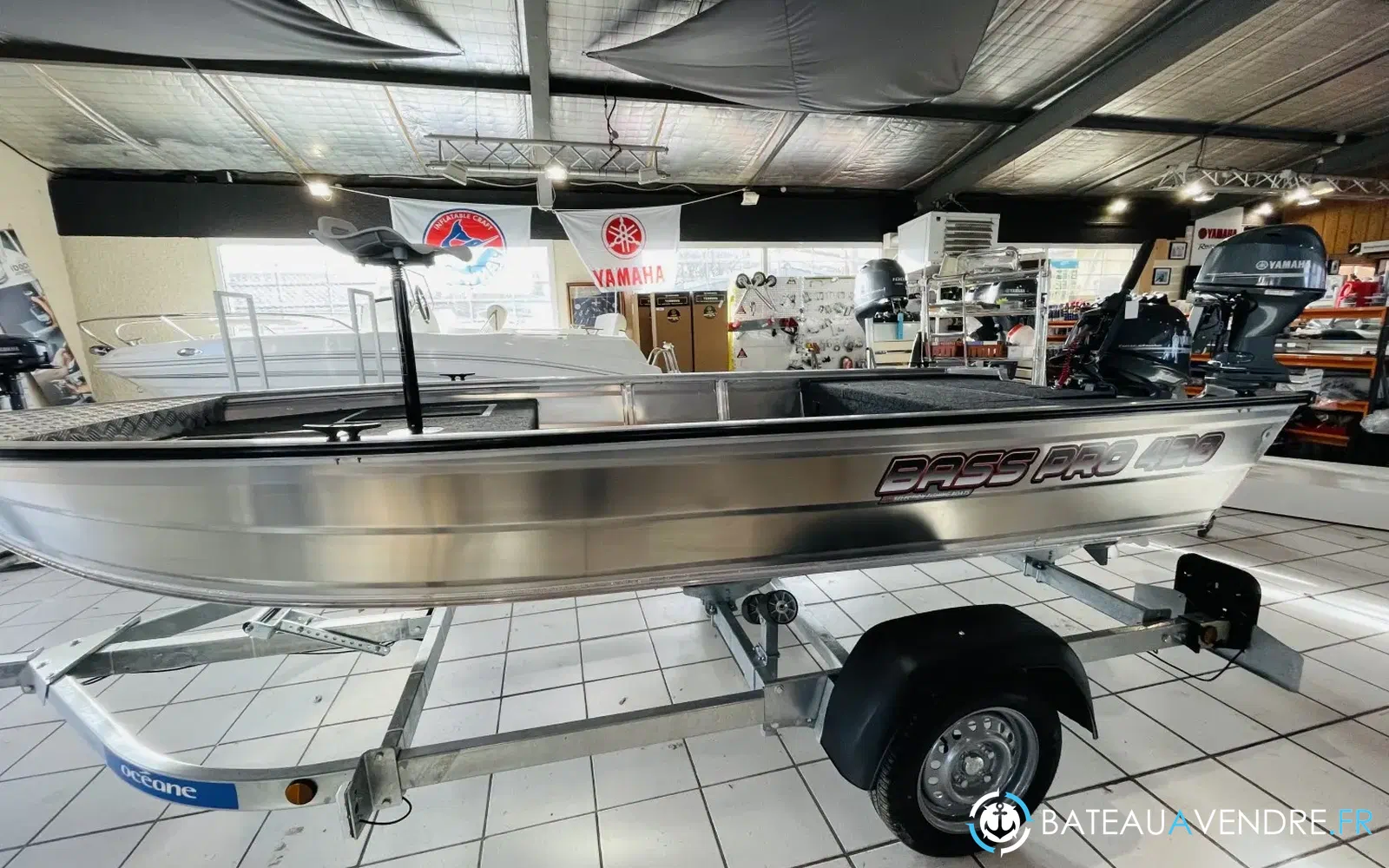 slider 1 Selection Fishing Bass Pro 420