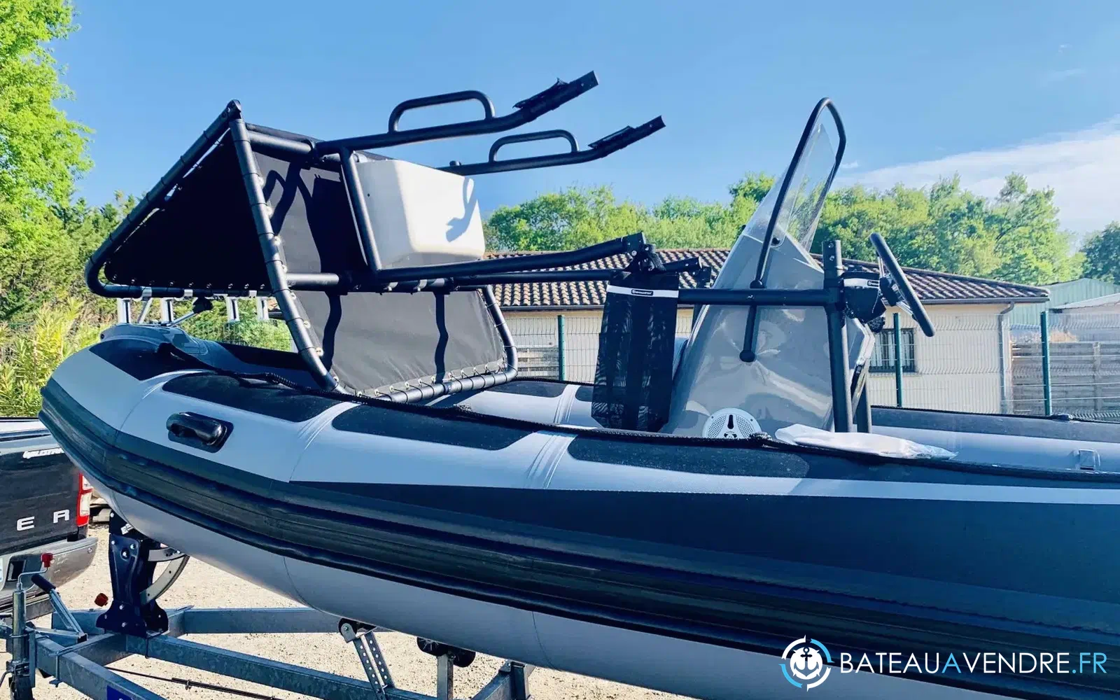 slider 18 Adventure Vesta 585 HD Fishing Pro