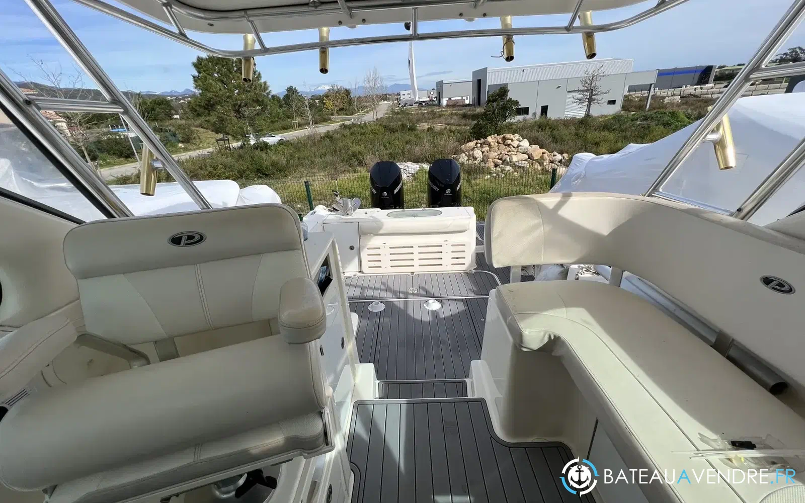 slider 4 Pursuit OS 335 Offshore