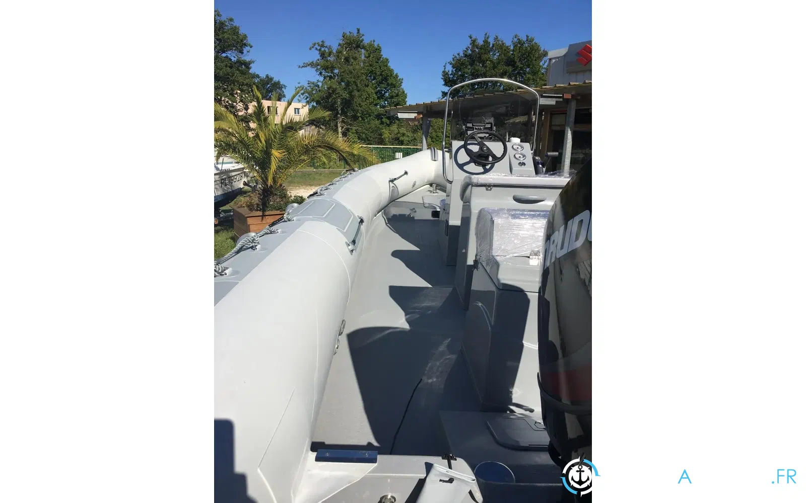 slider 18 Narwhal HD 670