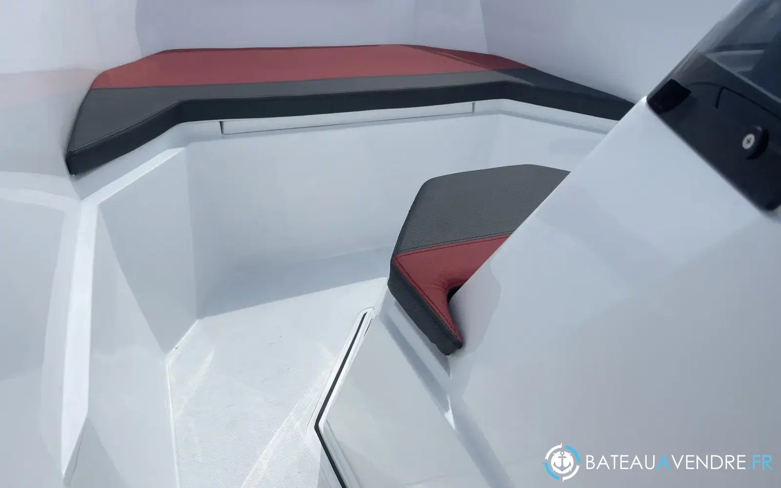 slider 4 Oki Boats Barracuda 464 Wavester
