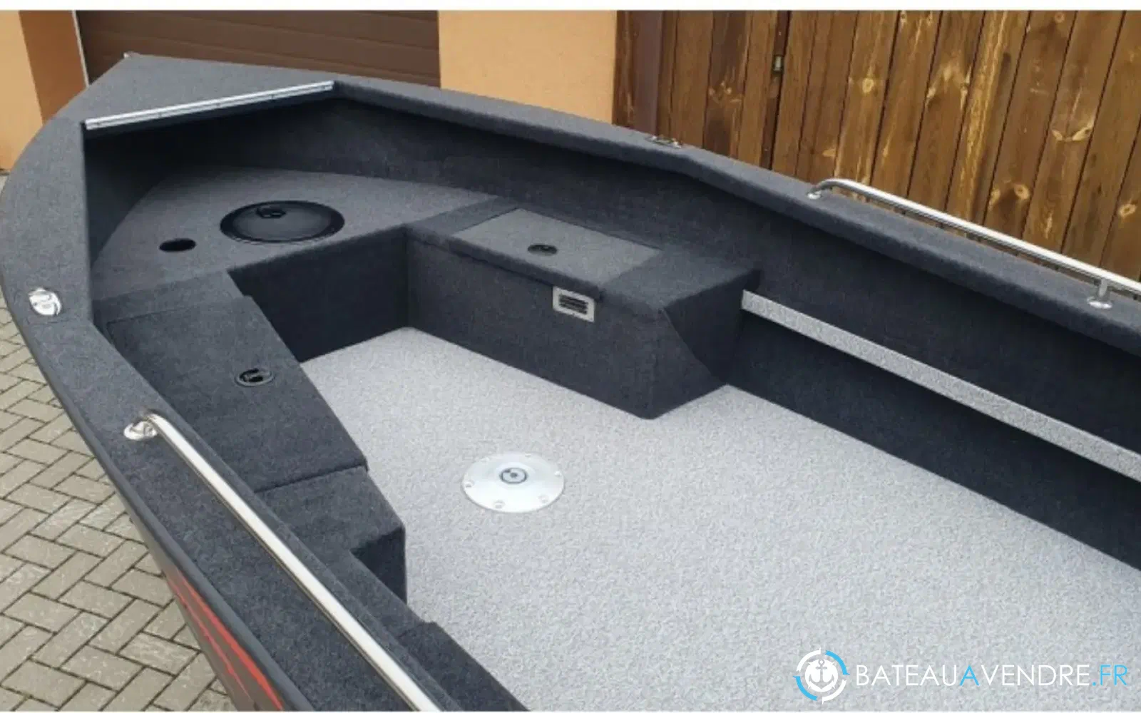 slider 11 Brema 400V Fishing