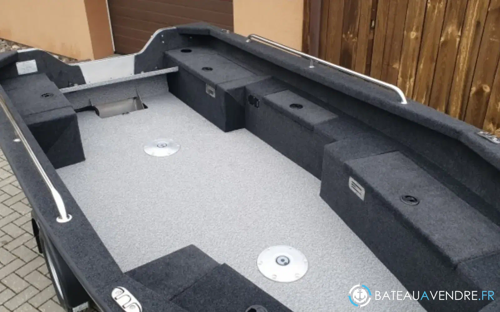 slider 14 Brema 400V Fishing