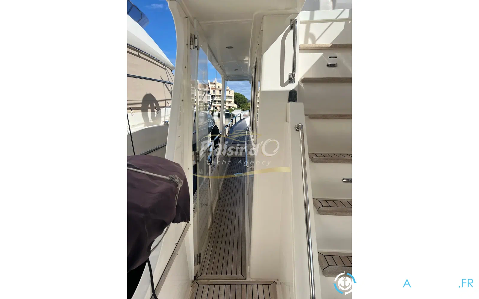 slider 12 Grand Banks 47 Europa