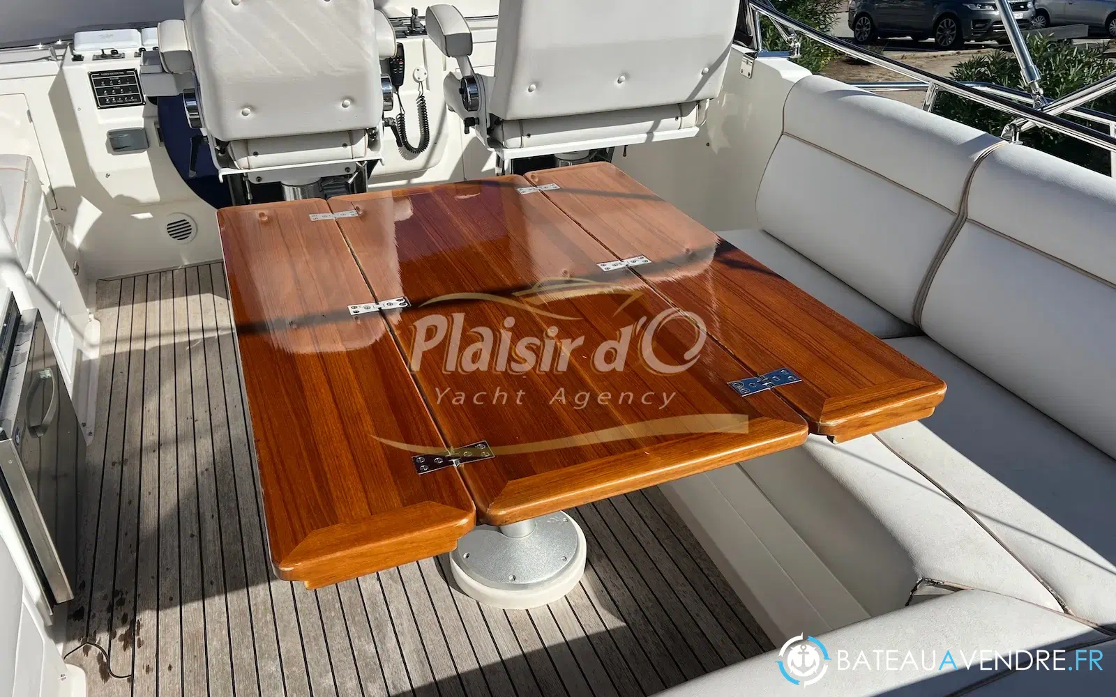 slider 21 Grand Banks 47 Europa