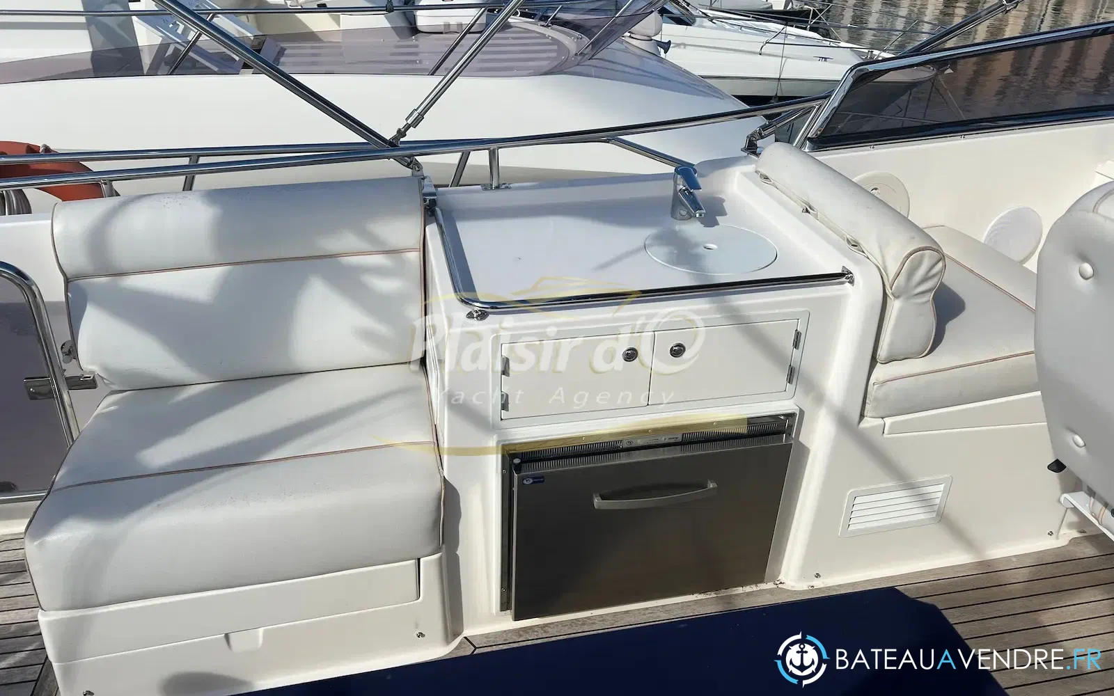 slider 22 Grand Banks 47 Europa
