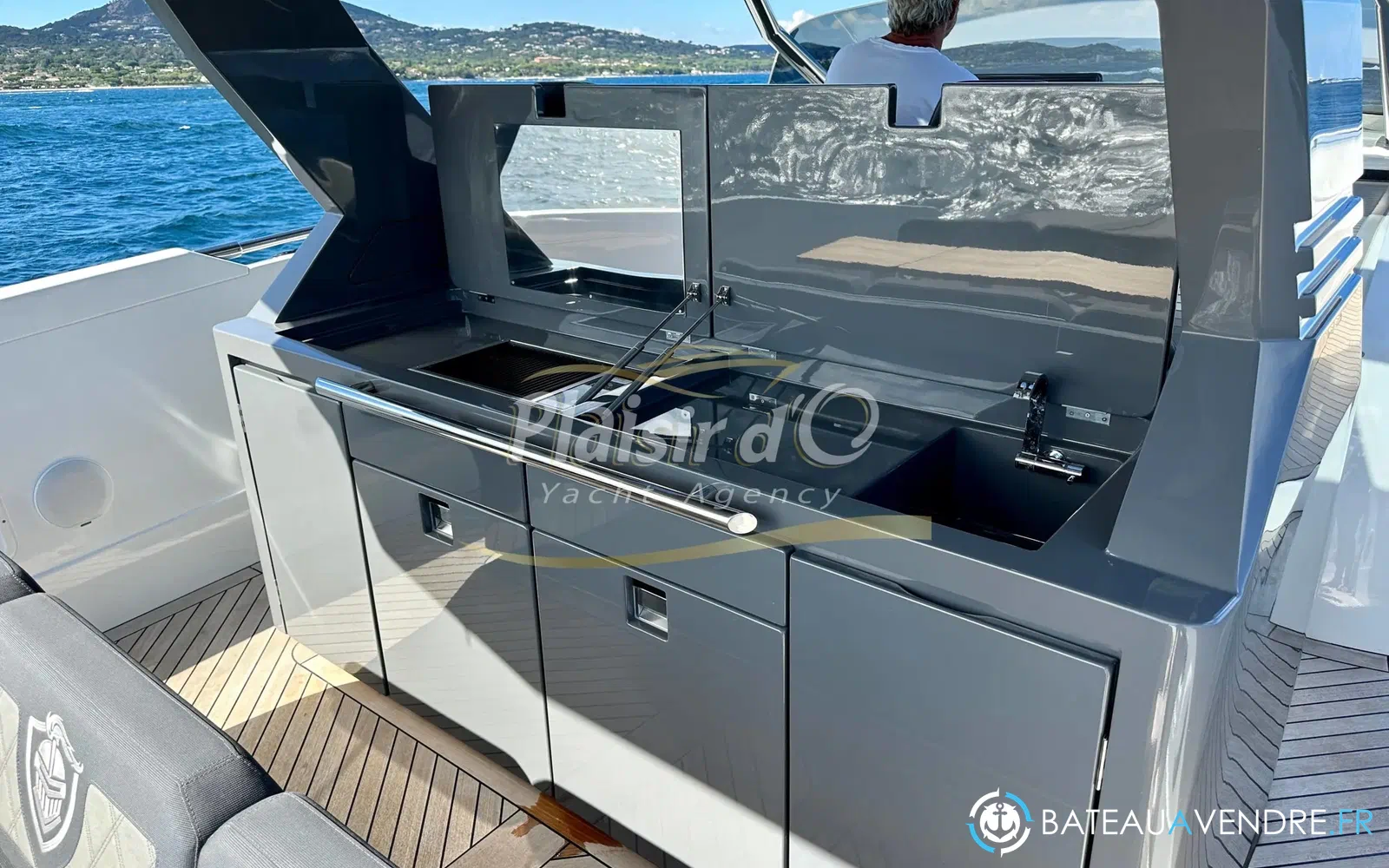 slider 9 Canados Gladiator 493 Grand