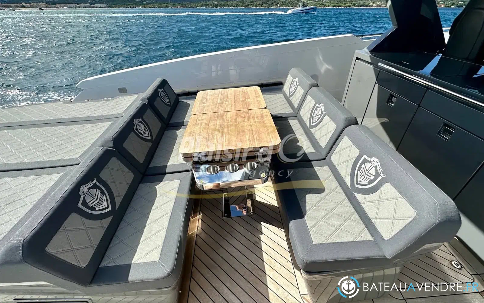 slider 11 Canados Gladiator 493 Grand