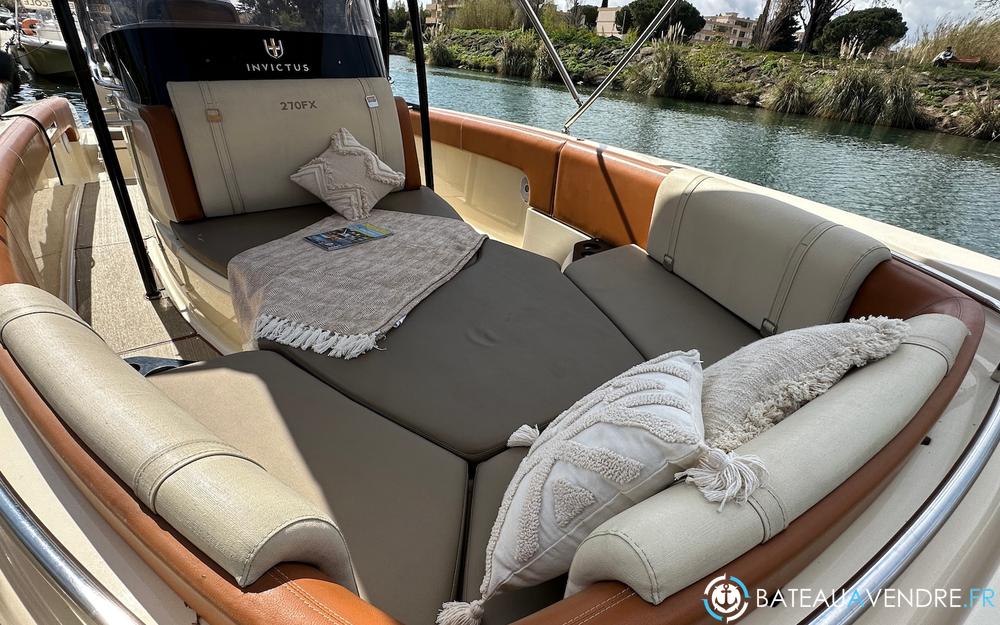 Invictus 270 FX interieur photo 5