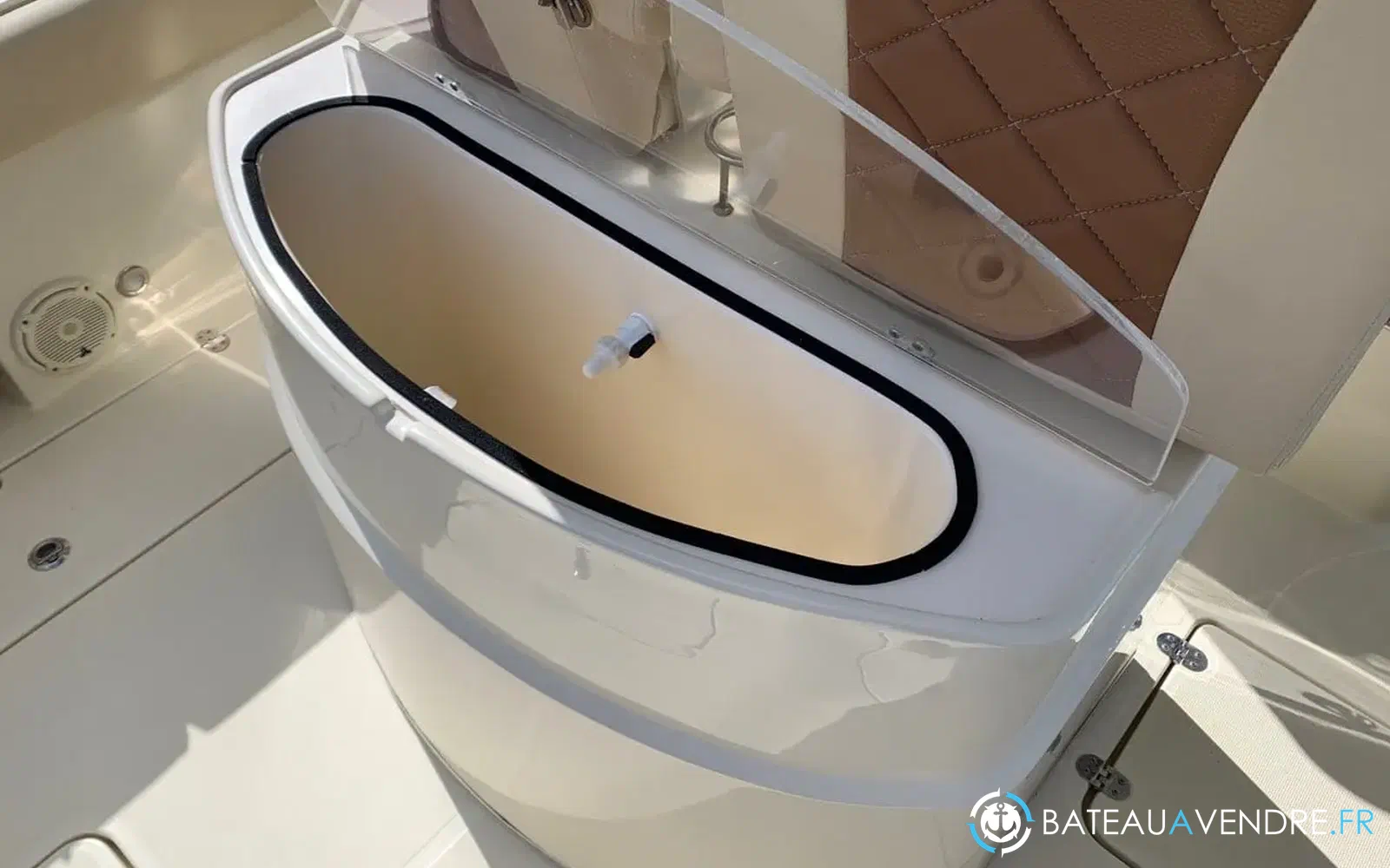 slider 12 Chris Craft Catalina 30