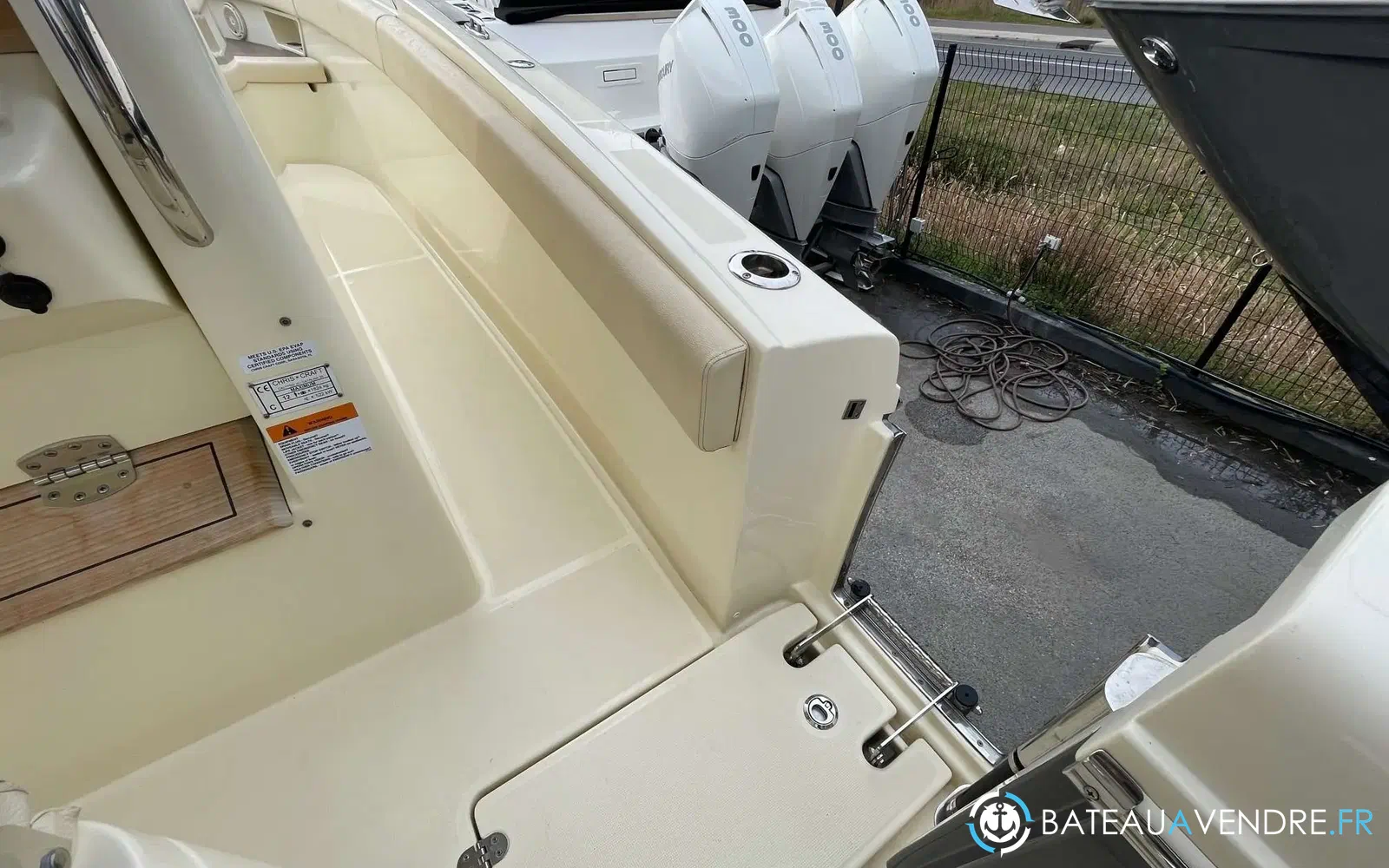 slider 17 Chris Craft Catalina 30