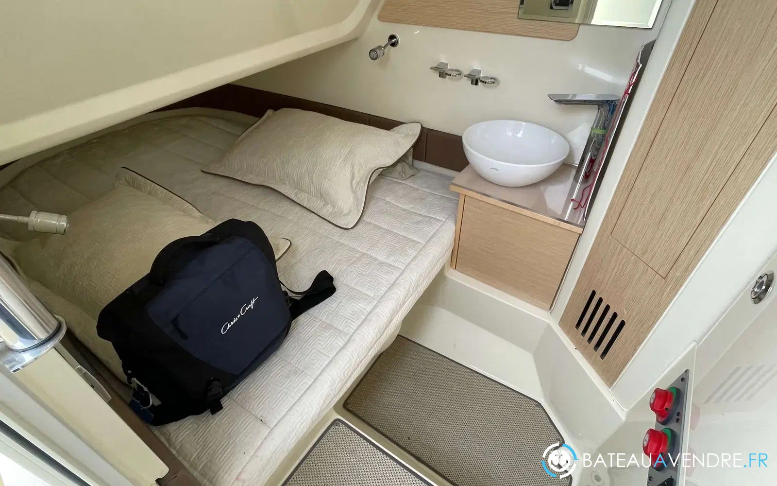 slider 5 Chris Craft Catalina 30
