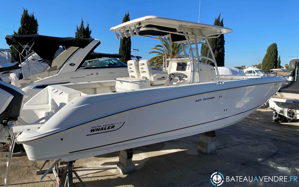 Boston Whaler 320 Outrage exterieur photo de présentation