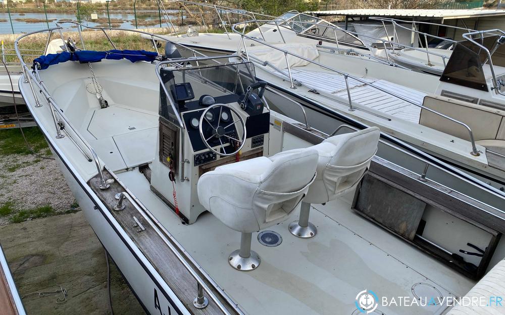 Boston Whaler 22 Outrage interieur photo 2