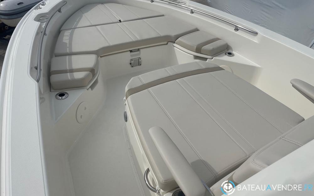 Boston Whaler 250 Dauntless interieur photo 3