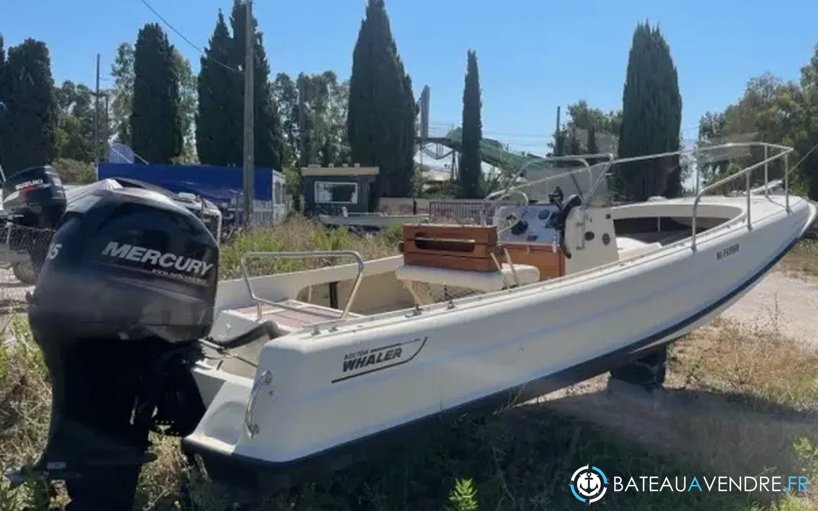 slider 6 Boston Whaler 21 Outrage