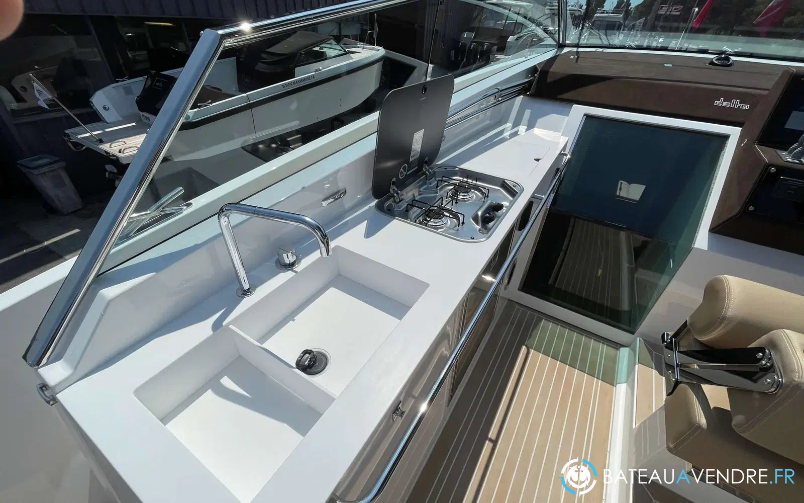 slider 21 Delta Powerboats 33 Open