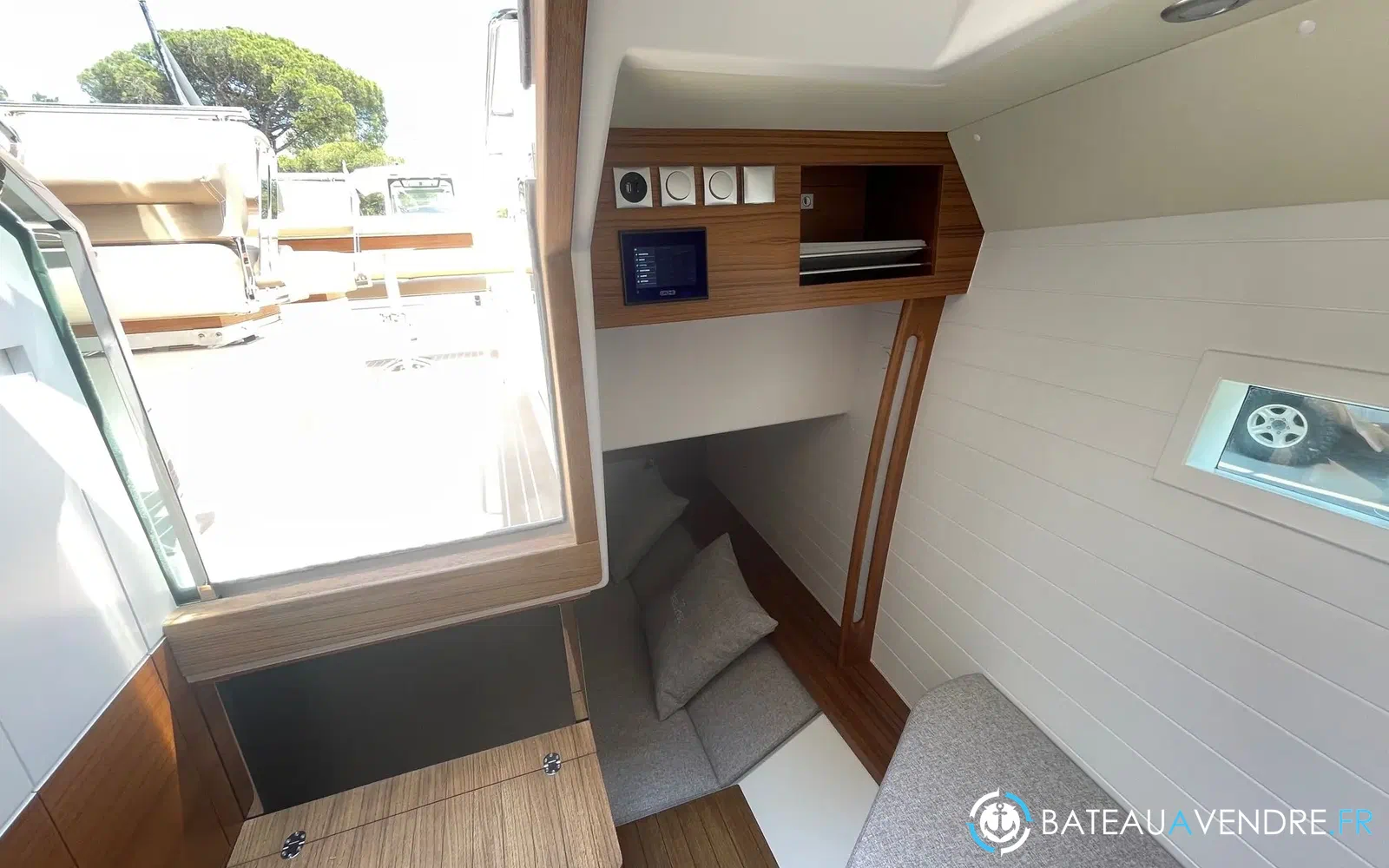 slider 24 Delta Powerboats 33 Open