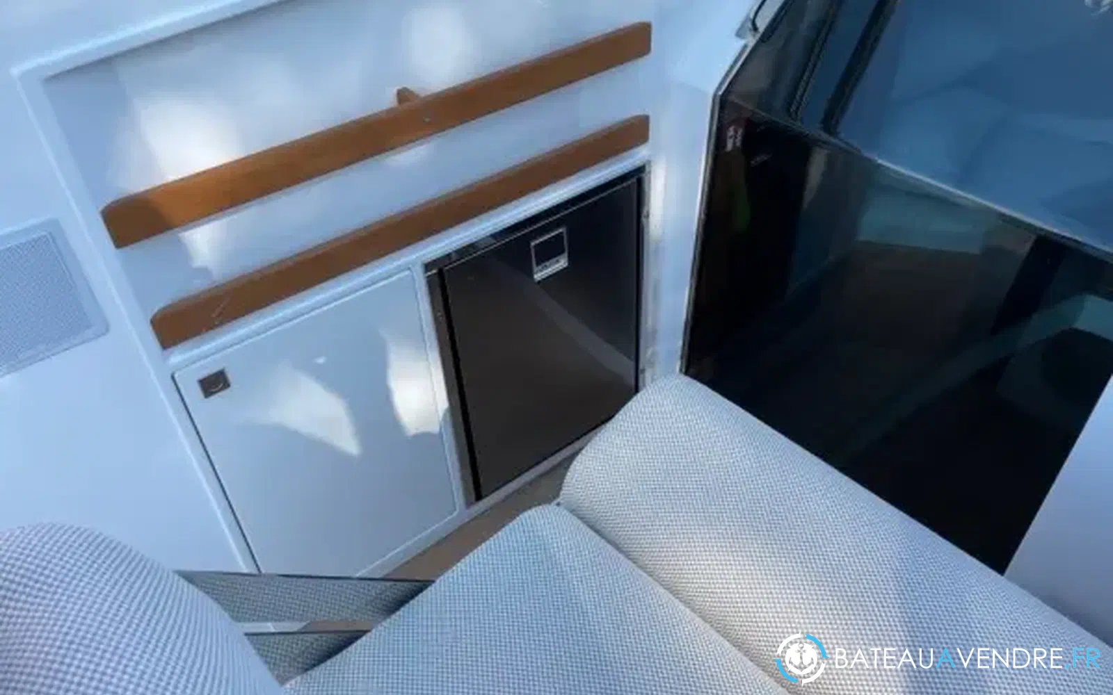 slider 5 Delta Powerboats 26 Open