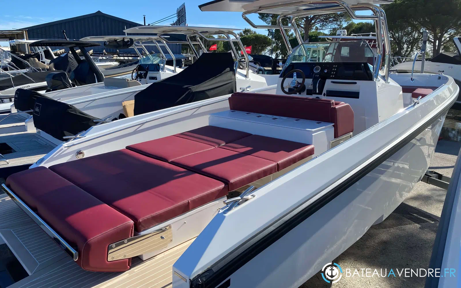 slider 18 Delta Powerboats T26