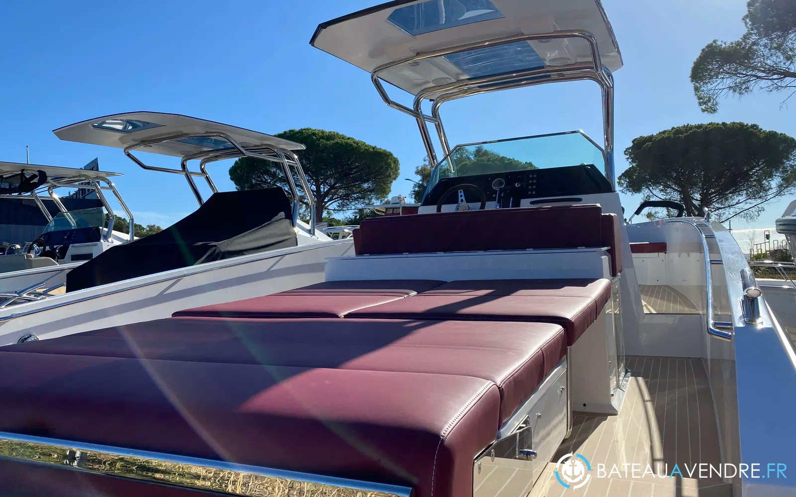 slider 19 Delta Powerboats T26
