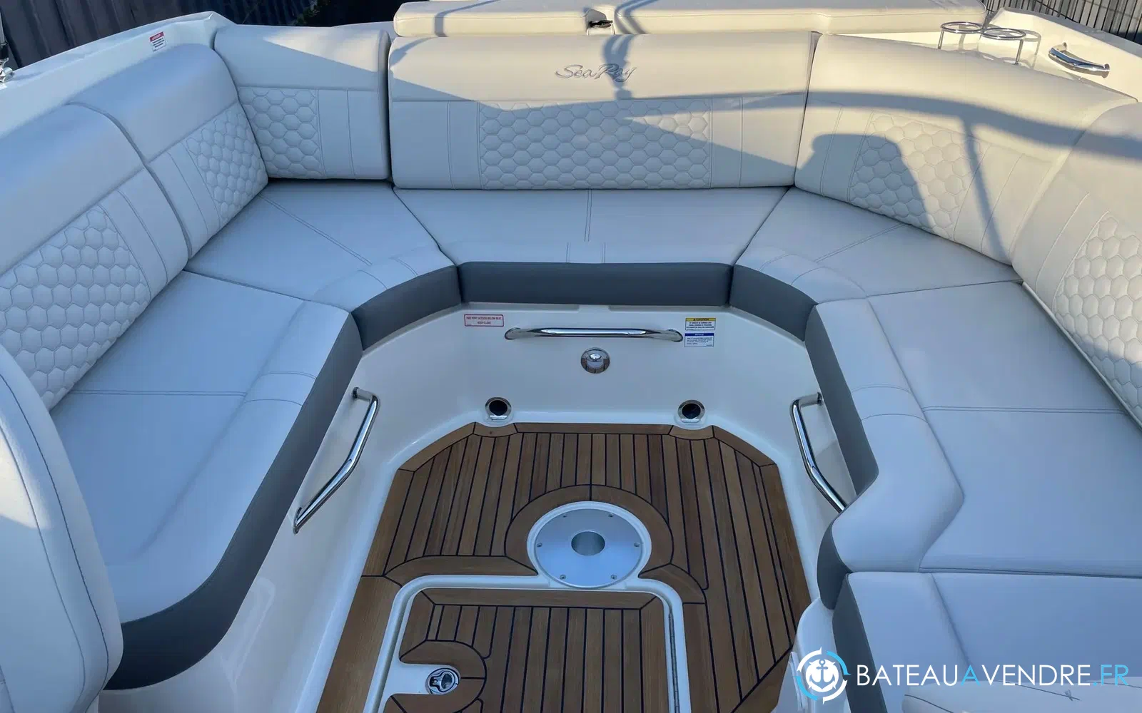 slider 4 Sea Ray 250 Sun Sport