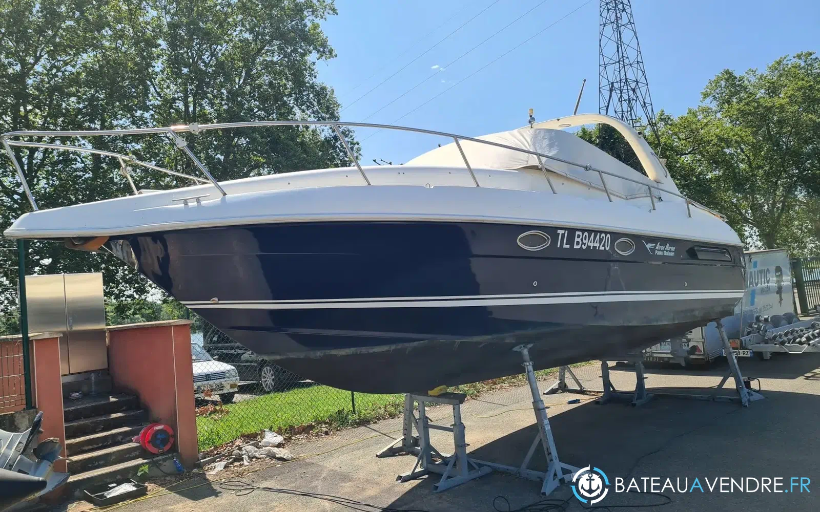 slider 1 Airon Marine 300